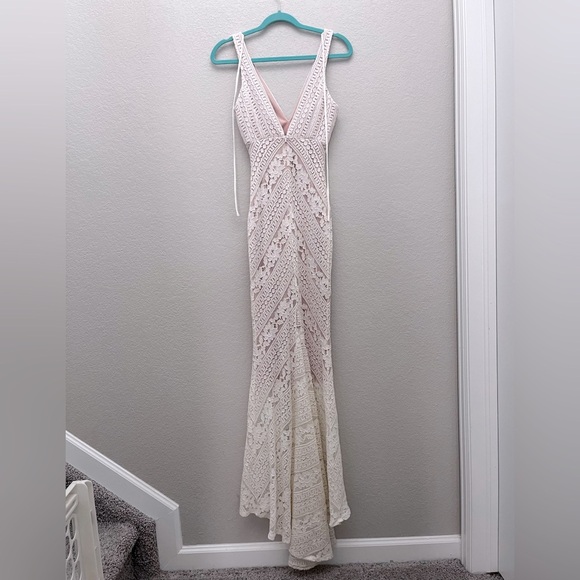 Alianna White Lace Mermaid Maxi Dress Lulus Size XS Romantic Bridal Shower - Picture 9 of 10